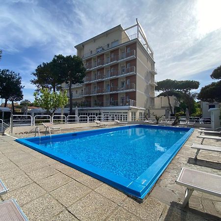 Hotel Franca ميلانو ماريتيما المظهر الخارجي الصورة