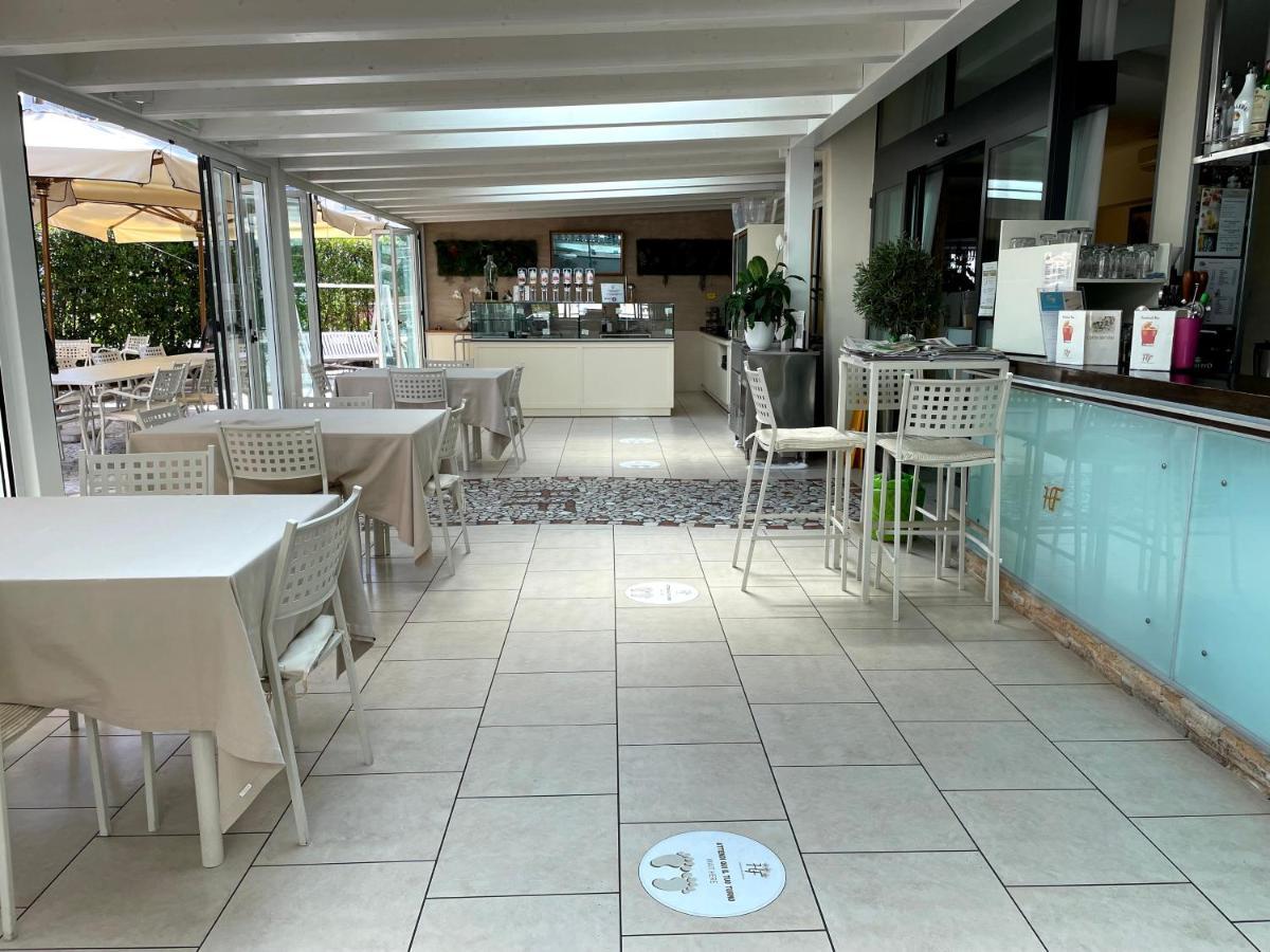 Hotel Franca ميلانو ماريتيما المظهر الخارجي الصورة