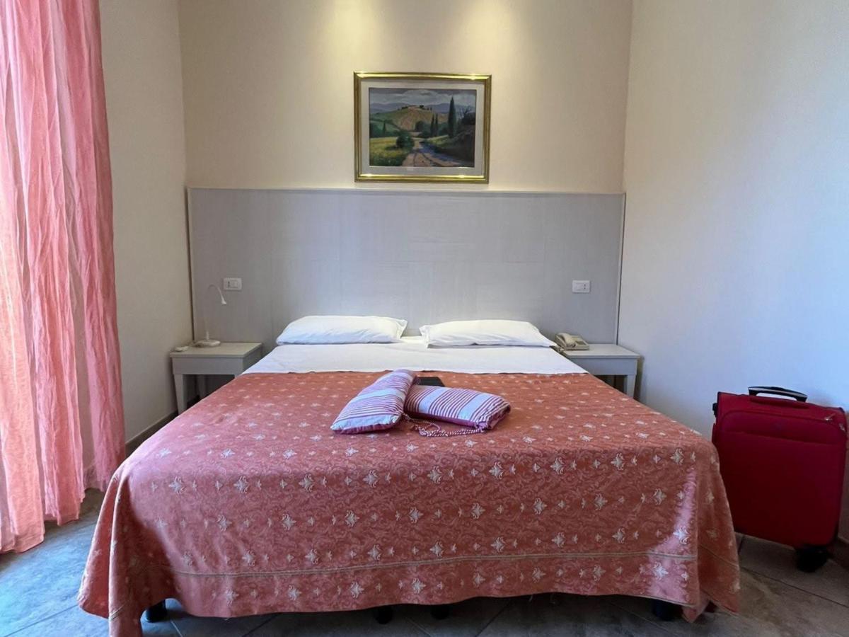 Hotel Franca ميلانو ماريتيما المظهر الخارجي الصورة