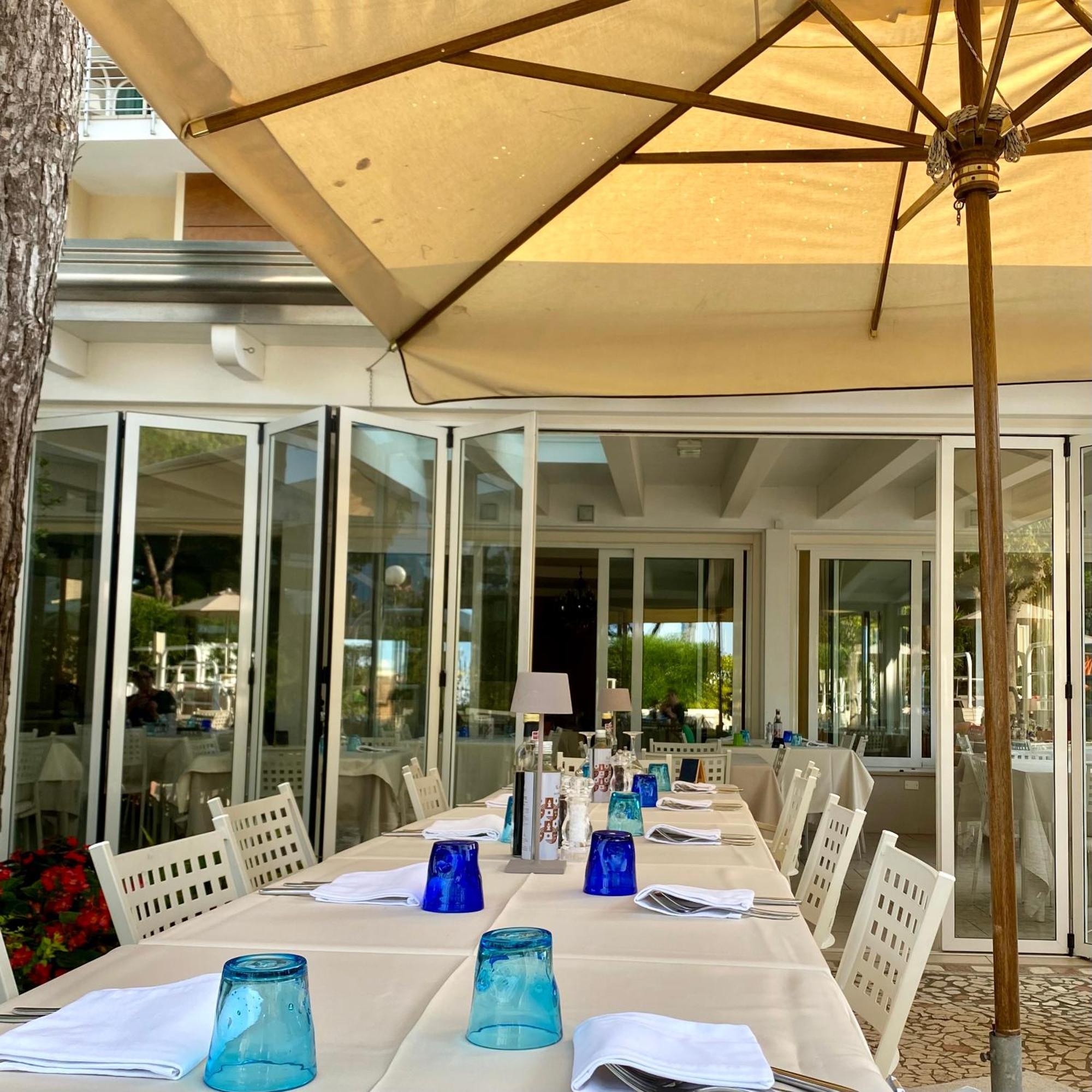 Hotel Franca ميلانو ماريتيما المظهر الخارجي الصورة